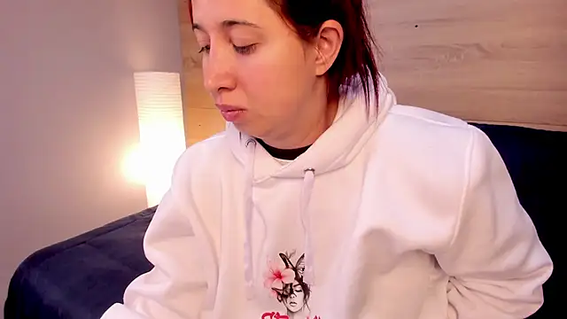 madelaine blosson online show from March 5, 2026, 10:12 am