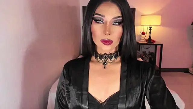 Snapshot of MaxxineMorenaTs chatting on October 30, 2025, 7:22 pm MaxxineMorenaTs online show from October 30, 2025, 7:22 pm