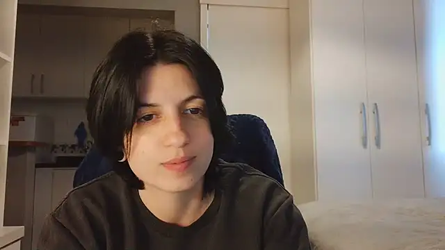 Snapshot of kyslrana chatting on June 17, 2026, 7:02 pm kyslrana online show from June 17, 2026, 7:02 pm