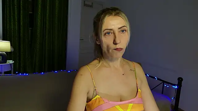 ZoeGrant online show from March 19, 2026, 6:30 pm