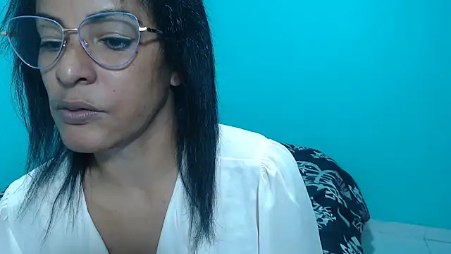 kateleyagrey online show from February 12, 2026, 6:40 pm