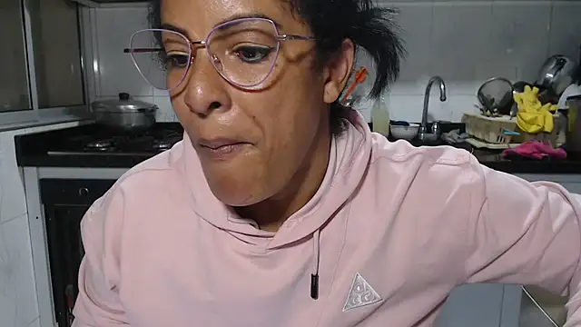 kateleyagrey online show from March 3, 2026, 11:34 pm