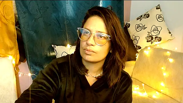 Violeta hornny online show from September 23, 2025, 9:44 pm