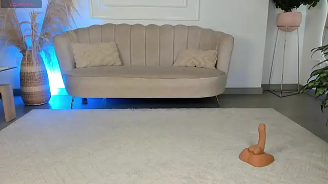 BellaRossii online show from November 8, 2025, 1:09 am