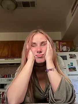 ClumsyLink online show from November 23, 2025, 9:03 pm