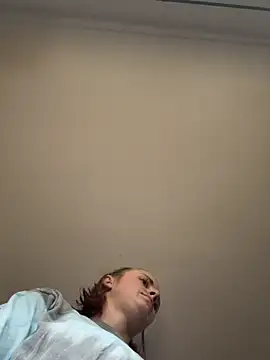 Snapshot of ClumsyLink chatting on February 15, 2026, 12:22 am ClumsyLink online show from February 15, 2026, 12:22 am