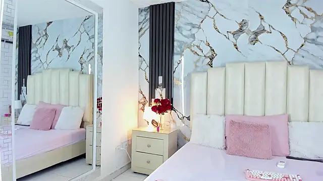 lulumars online show from March 17, 2025, 7:46 am