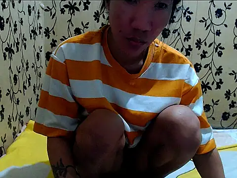 Snapshot of AsianNaughtiesMistress chatting on December 19, 2025, 12:51 pm AsianNaughtiesMistress online show from December 19, 2025, 12:51 pm