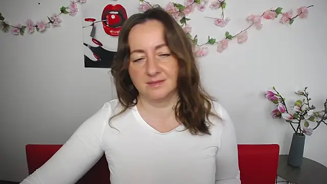 Abby Taylorr online show from November 6, 2025, 7:34 am