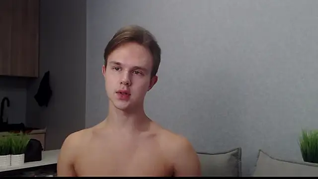 MartinMendez online show from October 24, 2025, 8:46 am