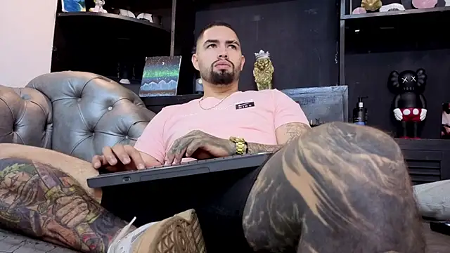 matteosantos online show from April 17, 2026, 11:46 am