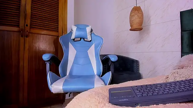 matteosantos online show from March 17, 2025, 2:45 pm