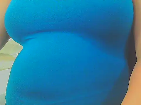 Snapshot of keepmepregnantT chatting on April 14, 2026, 9:14 am keepmepregnantT online show from April 14, 2026, 9:14 am