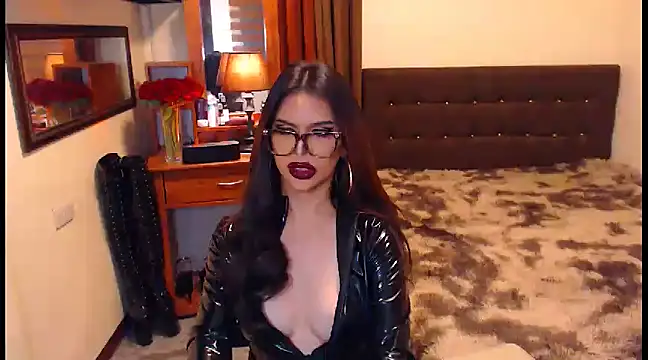 EXTREMELYDOM online show from February 7, 2025, 11:45 am