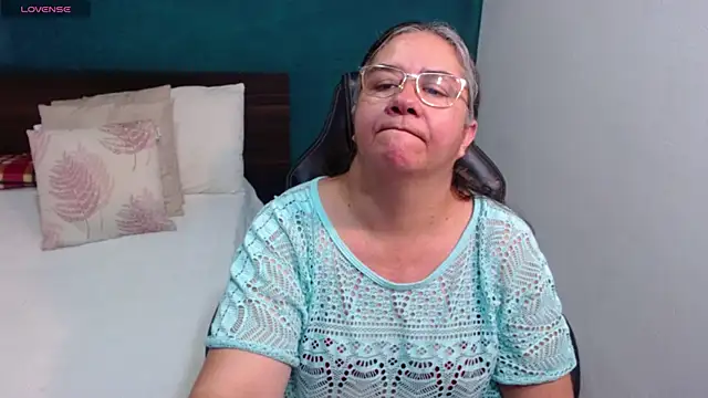 scaelettdubois online show from February 19, 2026, 1:35 am