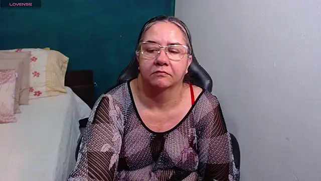 scaelettdubois online show from April 5, 2026, 1:12 am