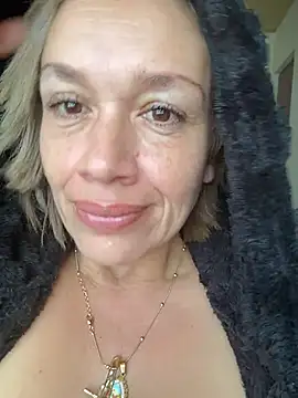 sexymarilyncolombia online show from April 2, 2026, 1:29 pm