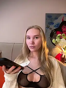 Snapshot of MariaTull chatting on February 3, 2026, 3:50 pm MariaTull online show from February 3, 2026, 3:50 pm