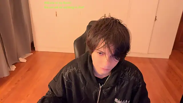 Snapshot of SasukeUhchiaa chatting on July 18, 2026, 3:15 am SasukeUhchiaa online show from July 18, 2026, 3:15 am