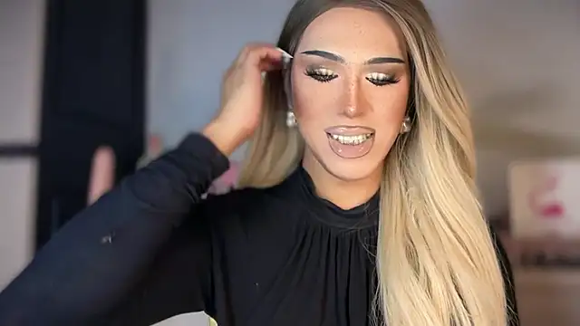 Ts glamxxxx online show from January 16, 2026, 11:42 pm