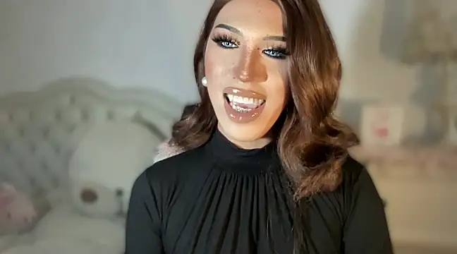 Ts glamxxxx online show from March 22, 2025, 5:39 am