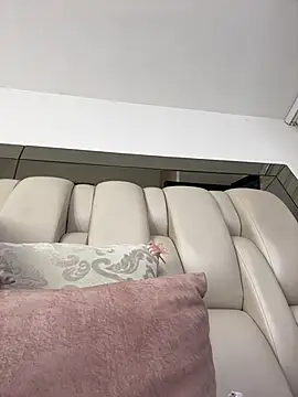 Snapshot of ALISSON_FOXXX1 chatting on February 10, 2026, 10:53 pm ALISSON FOXXX1 online show from February 10, 2026, 10:53 pm