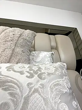 Snapshot of ALISSON_FOXXX1 chatting on November 21, 2025, 11:59 pm ALISSON FOXXX1 online show from November 21, 2025, 11:59 pm