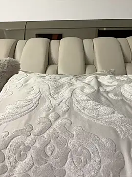 Snapshot of ALISSON_FOXXX1 chatting on January 5, 2026, 10:57 pm ALISSON FOXXX1 online show from January 5, 2026, 10:57 pm