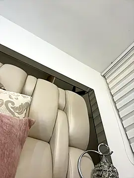 Snapshot of ALISSON_FOXXX1 chatting on October 26, 2025, 12:49 pm ALISSON FOXXX1 online show from October 26, 2025, 12:49 pm