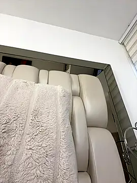 Snapshot of ALISSON_FOXXX1 chatting on December 18, 2025, 1:59 pm ALISSON FOXXX1 online show from December 18, 2025, 1:59 pm