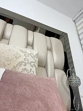 Snapshot of ALISSON_FOXXX1 chatting on October 20, 2025, 10:54 pm ALISSON FOXXX1 online show from October 20, 2025, 10:54 pm