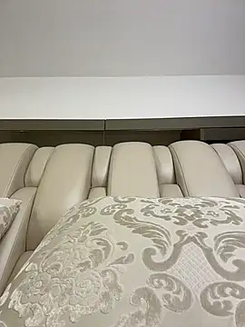 Snapshot of ALISSON_FOXXX1 chatting on February 17, 2026, 10:51 pm ALISSON FOXXX1 online show from February 17, 2026, 10:51 pm