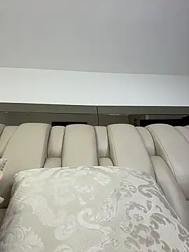 Snapshot of ALISSON_FOXXX1 chatting on February 22, 2026, 10:55 pm ALISSON FOXXX1 online show from February 22, 2026, 10:55 pm