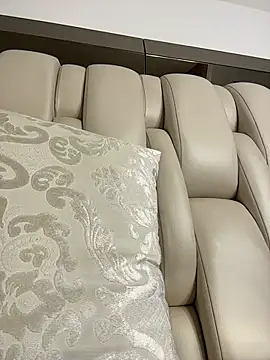 Snapshot of ALISSON_FOXXX1 chatting on March 1, 2026, 9:26 pm ALISSON FOXXX1 online show from March 1, 2026, 9:26 pm