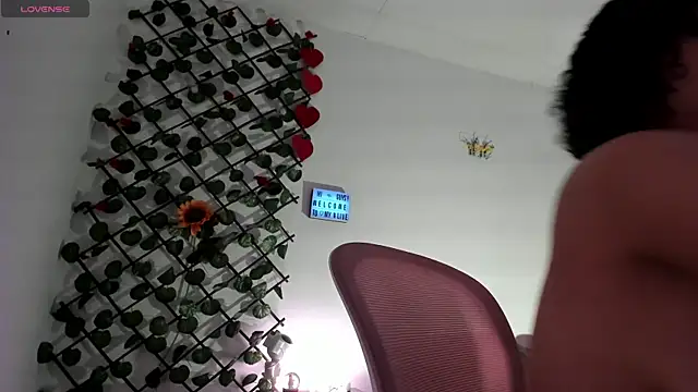 Snapshot of cailynhot chatting on March 9, 2025, 3:38 pm cailynhot online show from March 9, 2025, 3:38 pm