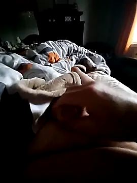 Snapshot of rem4001@xh chatting on October 11, 2025, 12:50 pm rem4001xh online show from October 11, 2025, 12:50 pm