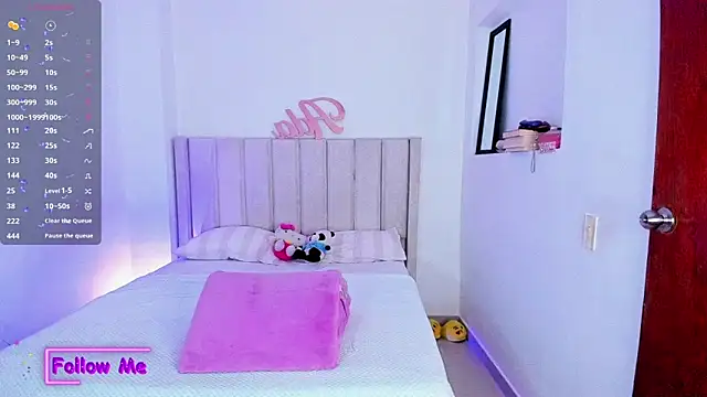 sheirysex  online show from September 22, 2025, 2:06 am