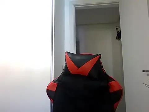 Snapshot of Juninho10c chatting on November 10, 2025, 12:10 pm Juninho10c online show from November 10, 2025, 12:10 pm