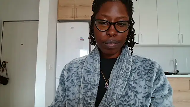 Snapshot of MadamIndigo chatting on March 30, 2026, 1:34 pm MadamIndigo online show from March 30, 2026, 1:34 pm