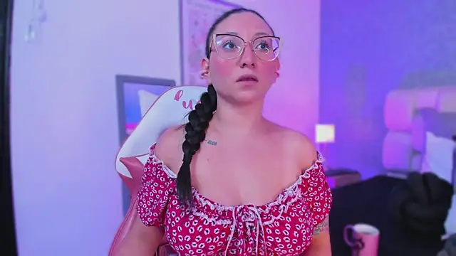 lucy neil online show from January 10, 2026, 2:40 am