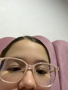 Snapshot of Lucyklein2022 chatting on July 17, 2026, 1:36 am Lucyklein2022 online show from July 17, 2026, 1:36 am