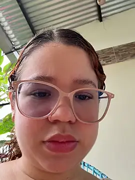 Snapshot of Lucyklein2022 chatting on June 12, 2026, 2:59 pm Lucyklein2022 online show from June 12, 2026, 2:59 pm