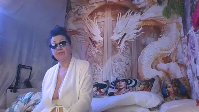 Snapshot of NightOrhideya chatting on February 9, 2026, 6:00 am NightOrhideya online show from February 9, 2026, 6:00 am