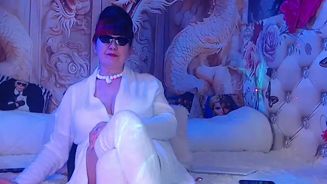 Snapshot of NightOrhideya chatting on February 12, 2026, 12:38 pm NightOrhideya online show from February 12, 2026, 12:38 pm