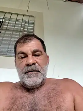 Peludo173317 online show from April 1, 2026, 6:38 pm