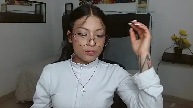 vaness weet online show from November 14, 2025, 8:23 pm