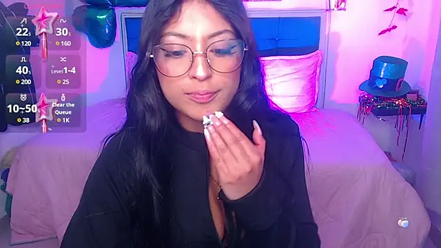 vaness weet online show from March 17, 2025, 11:35 pm