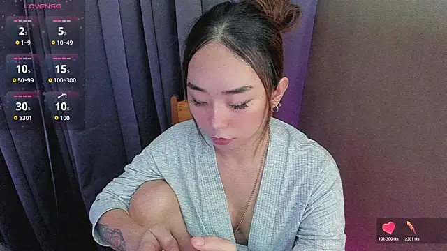 MissAyaCollins online show from November 30, 2025, 7:09 am