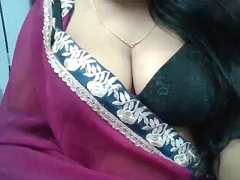 Roopshikha39 online show from November 7, 2025, 6:56 pm