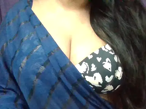 Snapshot of Roopshikha39 chatting on June 16, 2026, 6:41 pm Roopshikha39 online show from June 16, 2026, 6:41 pm